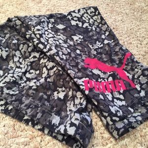 Puma Pants - Puma leggings gray tones size “L” Puma Pants - Puma leggings gray tones size “L”